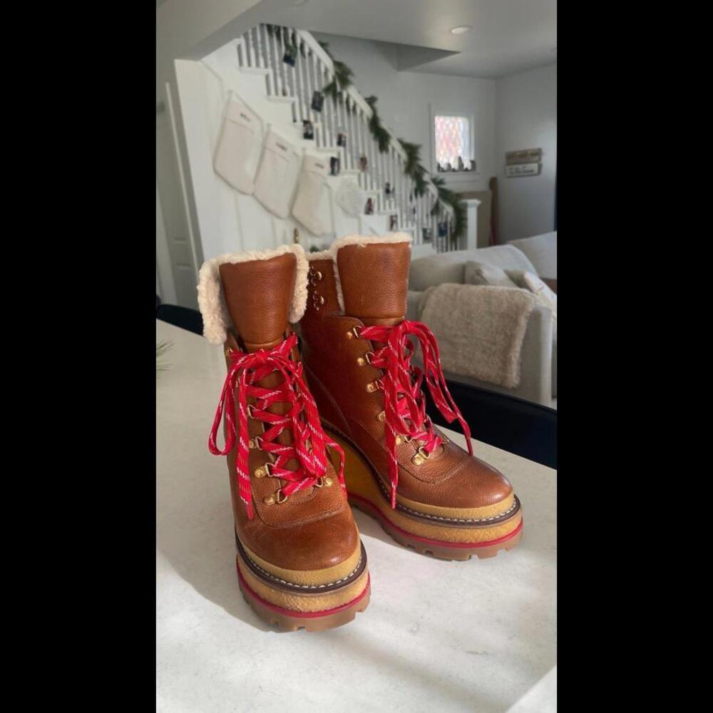 Tory burch wedge leather hiker snow boot 8.5
